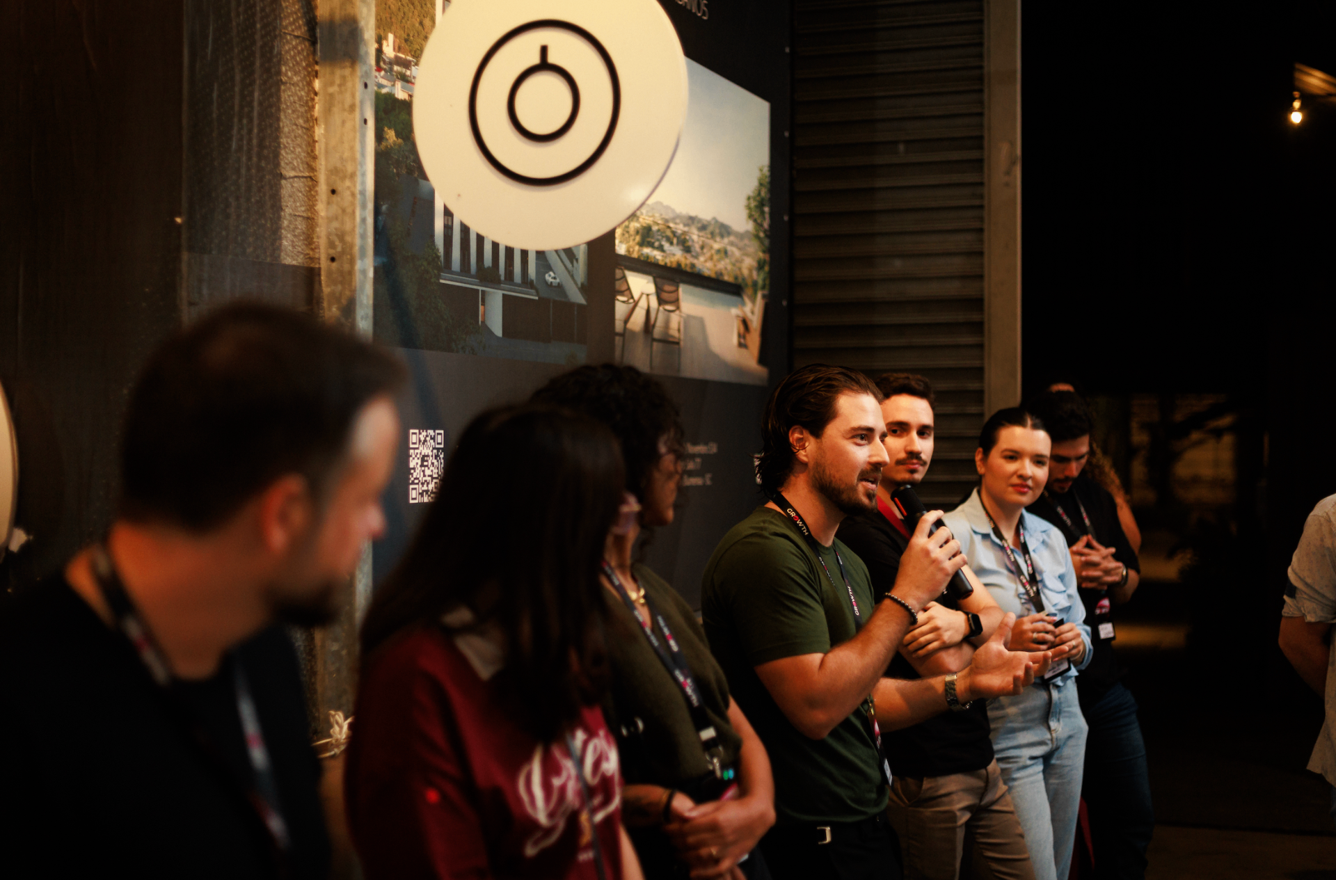 Speaker compartilhando bastidores no GrowthClub