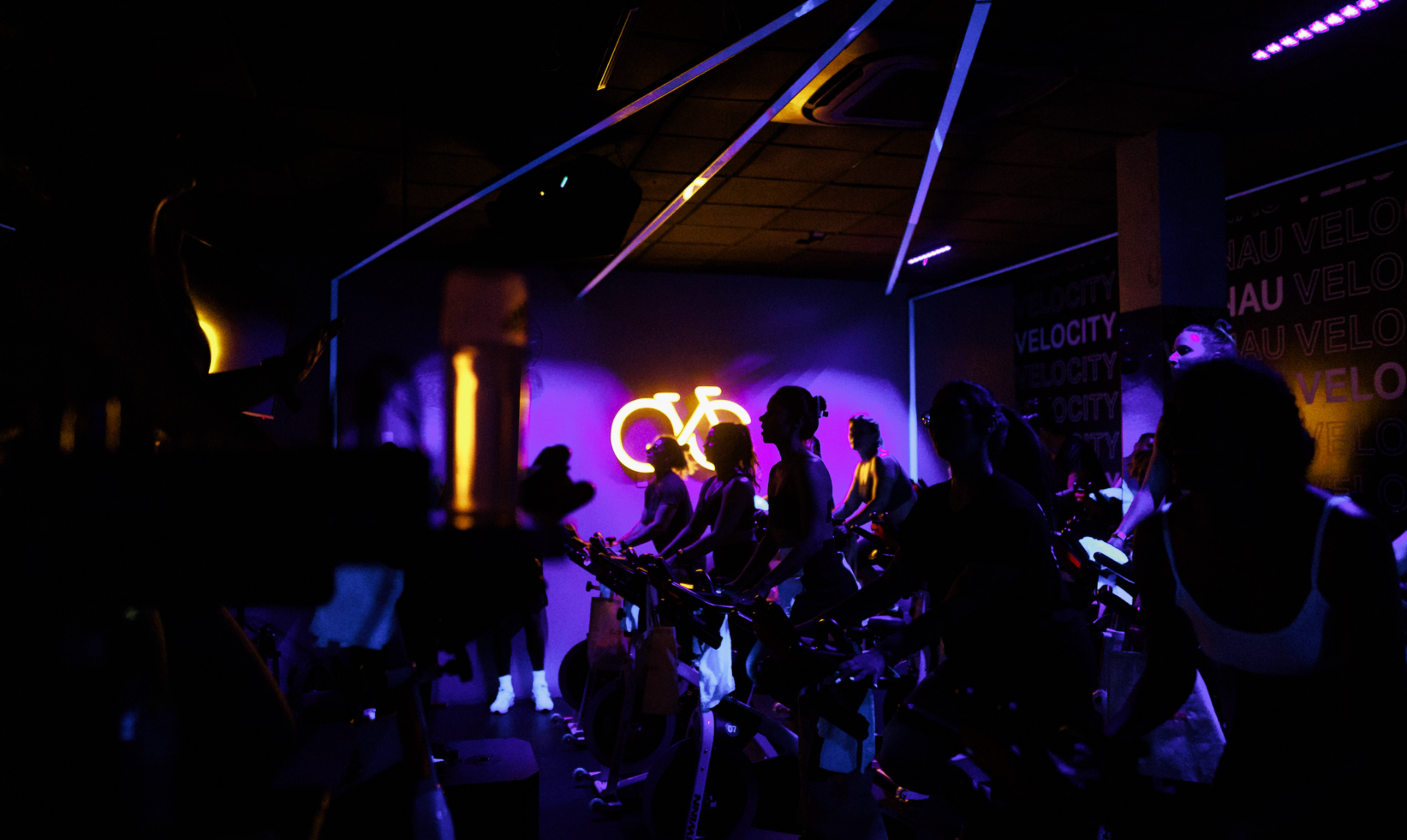 Bastidor da aula Velocity com membros do GrowthClub